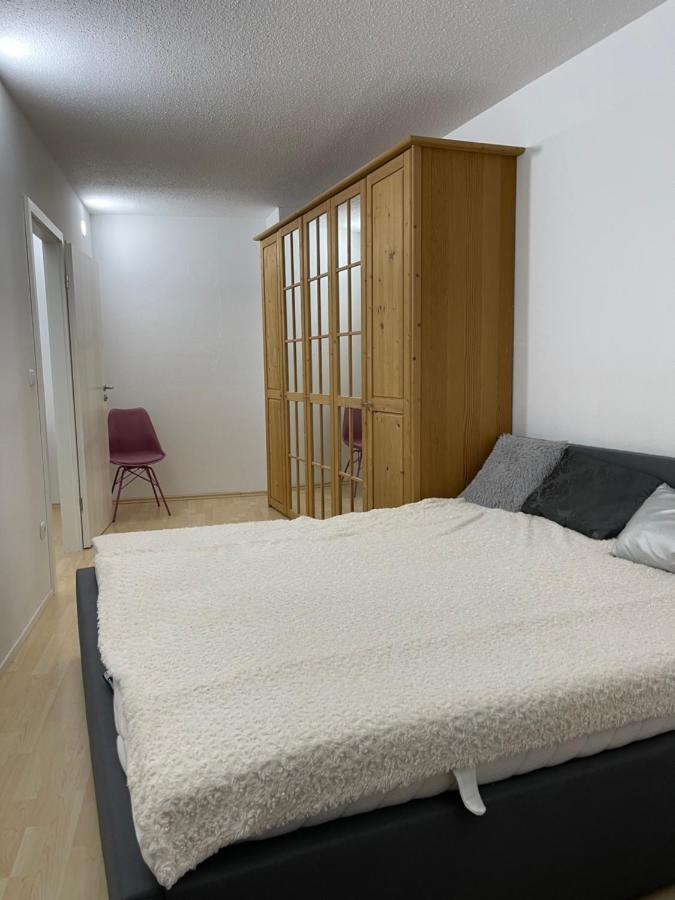 Helle Zwei-Zimmer-Stadt-Wohnung Am Bismarkplatz Mit Tiefgarage Landshut Exterior foto